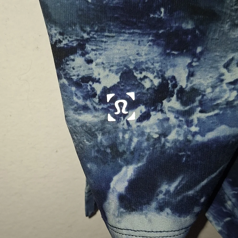 Lululemon Men's Channel Cross 7